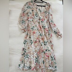 CHELSEA28 Floral Wrap Dress